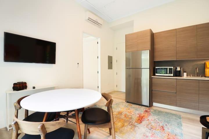 Aerie Apartments Miami Szoba fotó